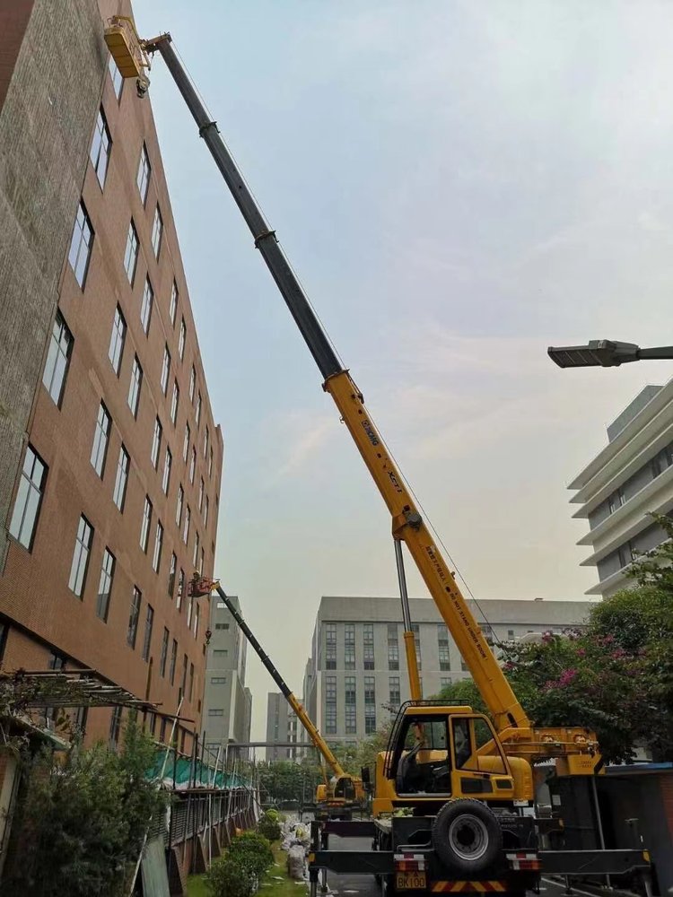 安化桥梁施工必备！大吨位吊车出租选型经验分享