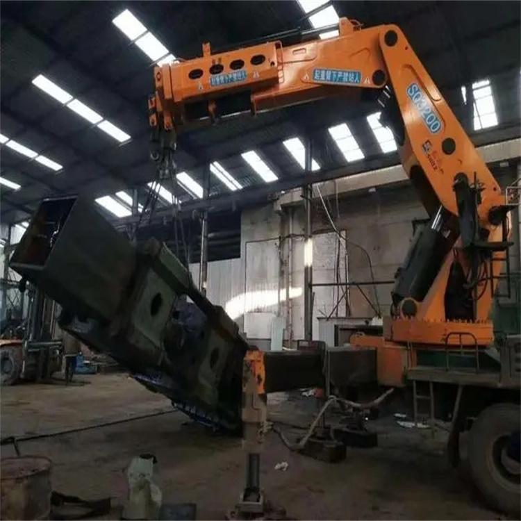 安化200吨折臂吊出租